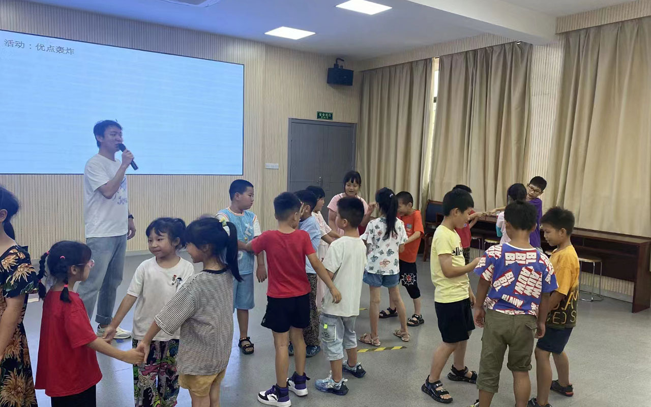 平塘龙观乡中心学校